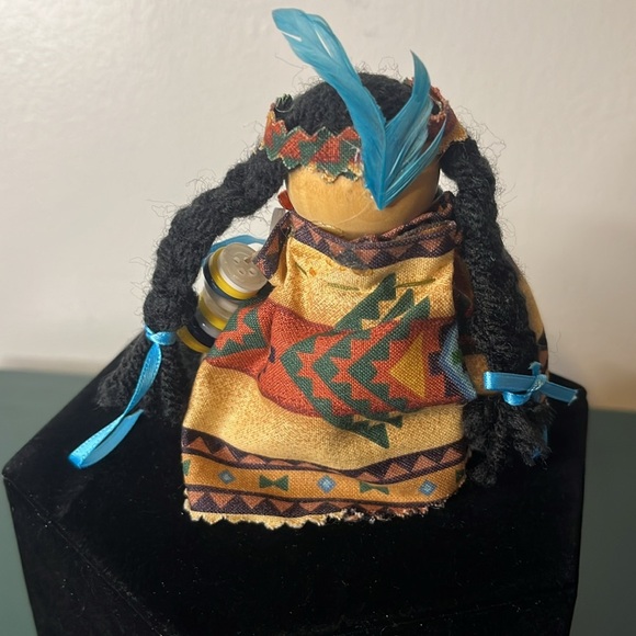 Handmade Vintage Native American Style Folk Art Button Wooden Doll Shelf Sitter - Picture 3 of 5
